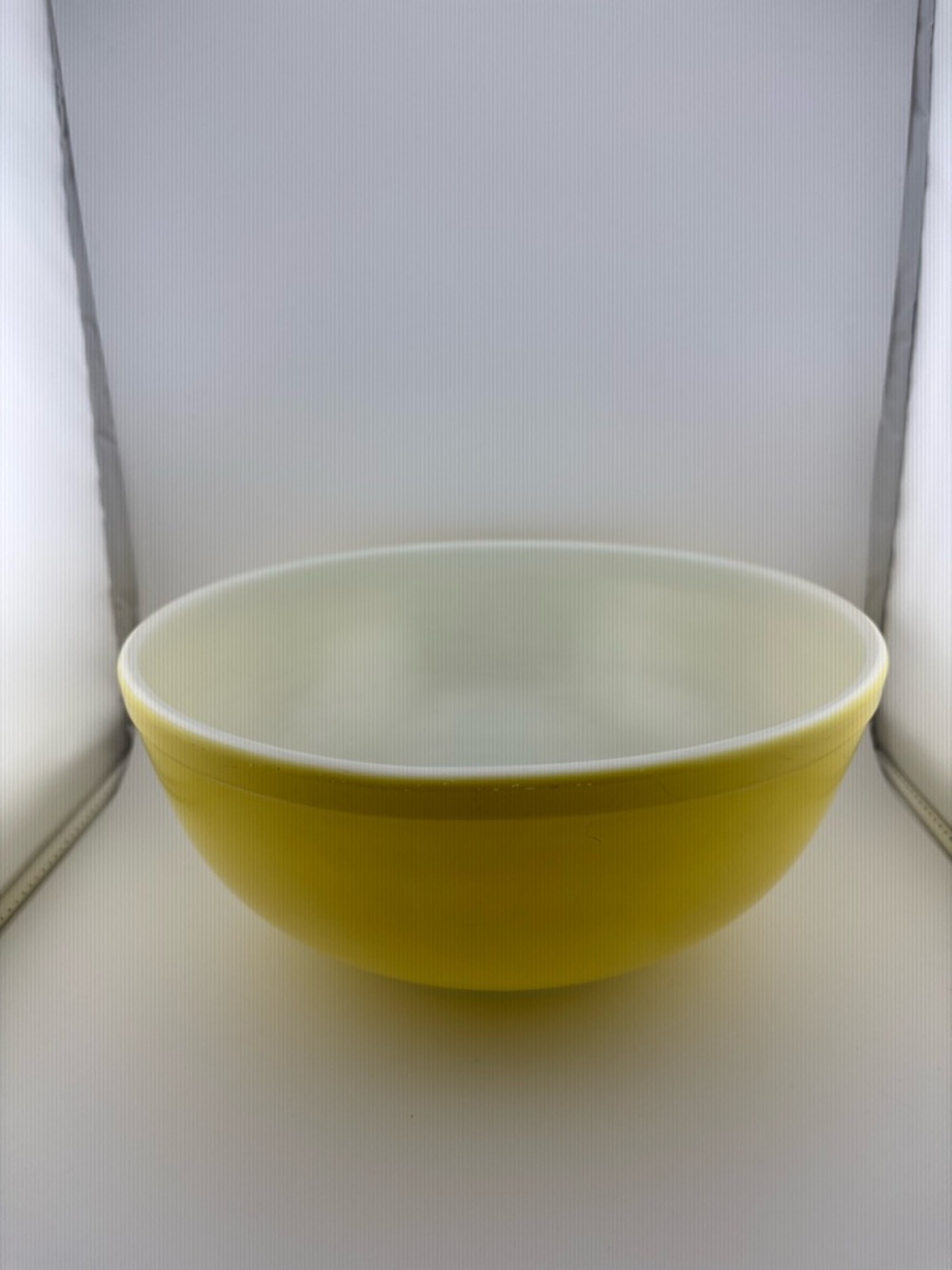 Pyrex Primary Yellow Mixing Bowl 404